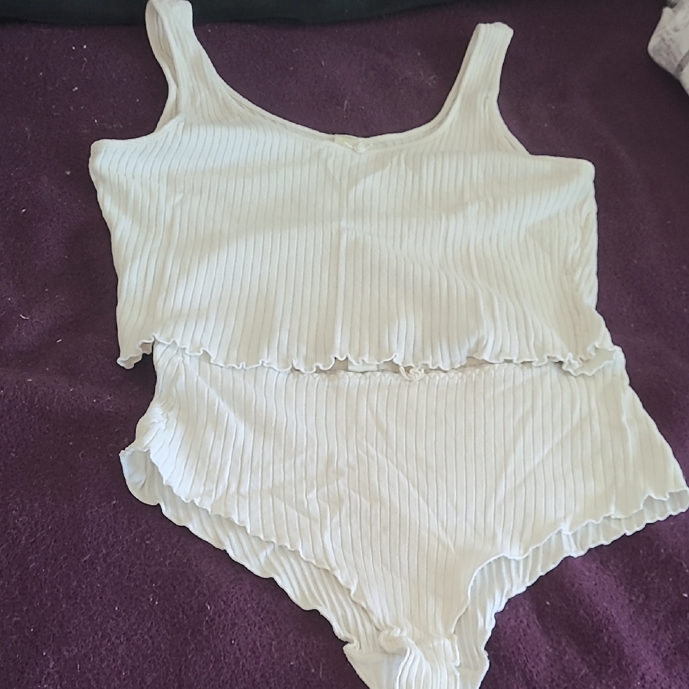 Source Unknown Cream Ribbed Chemise Set